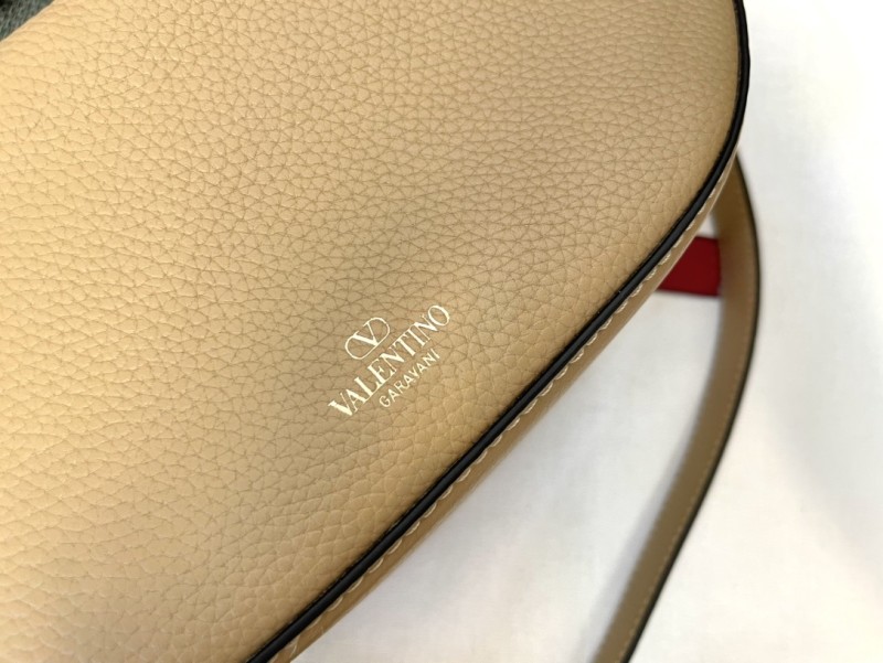 Vlogo Signature Small Leather Hob Bag“29*23*11CM”-037=