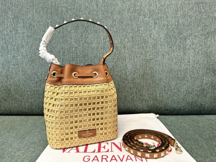 Rockstud Raffia Bucket Bag“18*16*11CM”-066=