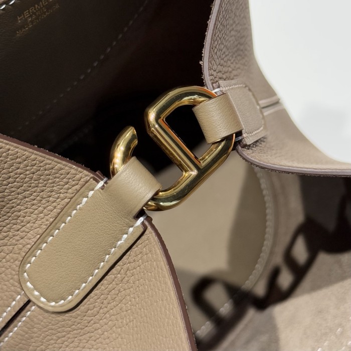 Hermes In-The-Loop 18 Togo Leather“19.5*18*12CM”-0221=
