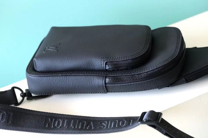 Avenue Crossbody Bag “31*20*7CM” 056