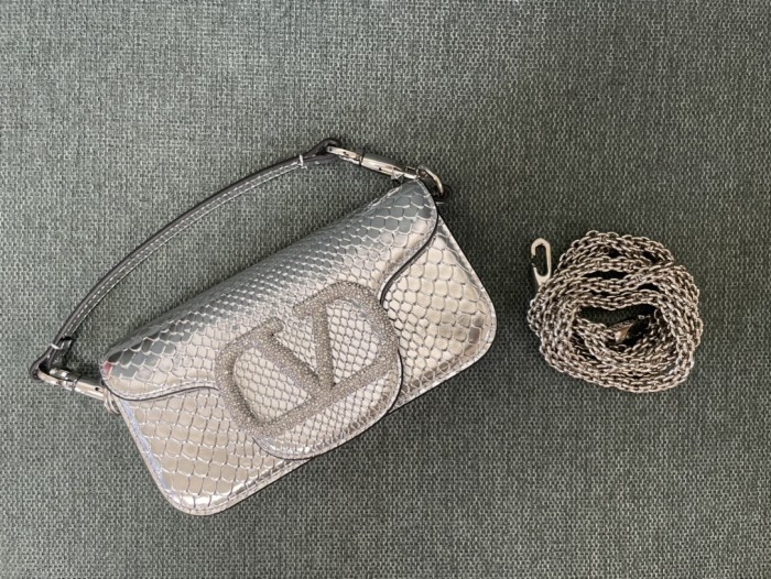 LOCò Shoulder Bag In Snake Leather“20*11*5CM”-007=