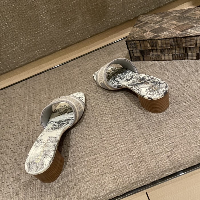 Dway SLIDES （Female）35-41=