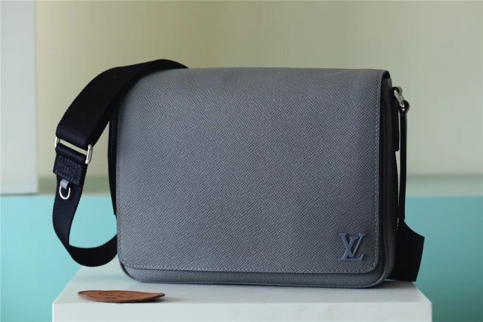 District Crossbody Bag “26*20*7CM” 085