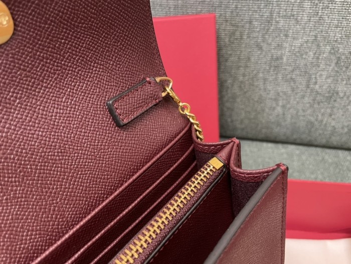 V Logo Signature Wallet Chain Bag“20*10.5*4CM”-075=
