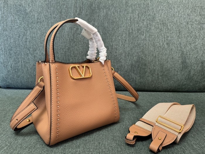 Alltime Handbag In Grainy Calfskin“19*17*14CM”-057=
