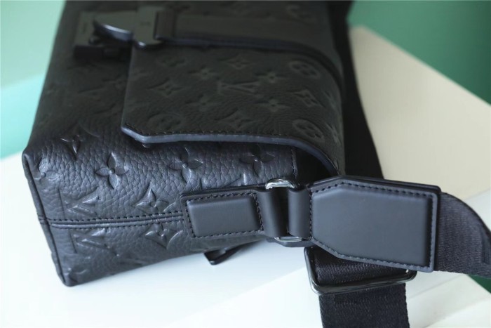S Cape Messenger Crossbody Bag “28*16*10CM” 055