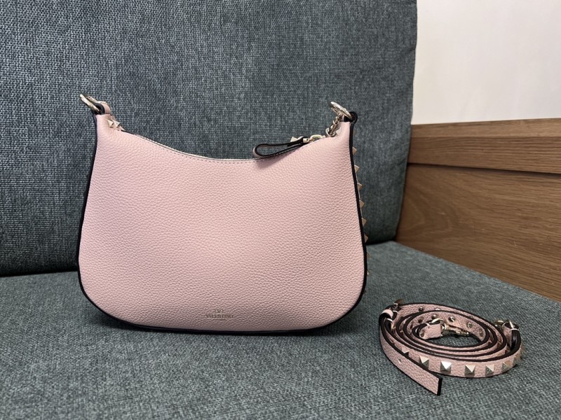Rockstud Hobo Bag In Grainy Calfskin“50*40*20CM”-007=