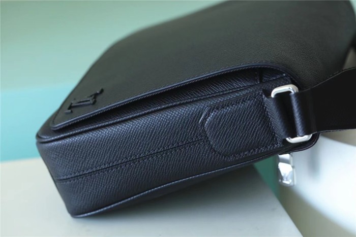 District Crossbody Bag“26*20*7CM”-085
