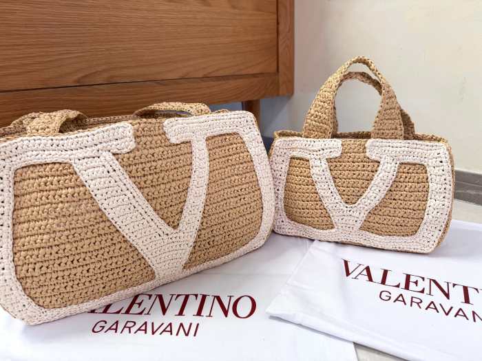 Viva Superstar Small Shopping Bag In Raffia“26*18*7CM”-026=