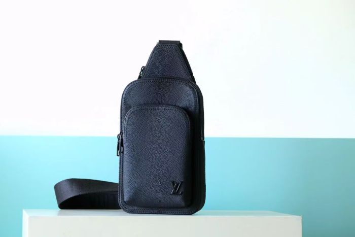 Avenue Slingbag NM “31*20*7CM” 036