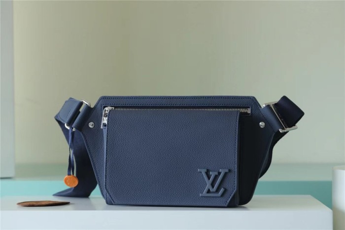 Takeoff Crossbody Bag “30*16*3CM” 095