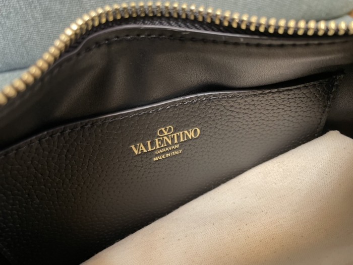 Rockstud Hobo Bag In Grainy Calfskin“50*40*20CM”-007=
