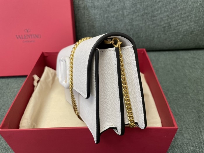 V Logo Signature Wallet Chain Bag“20*10.5*4CM”-075=