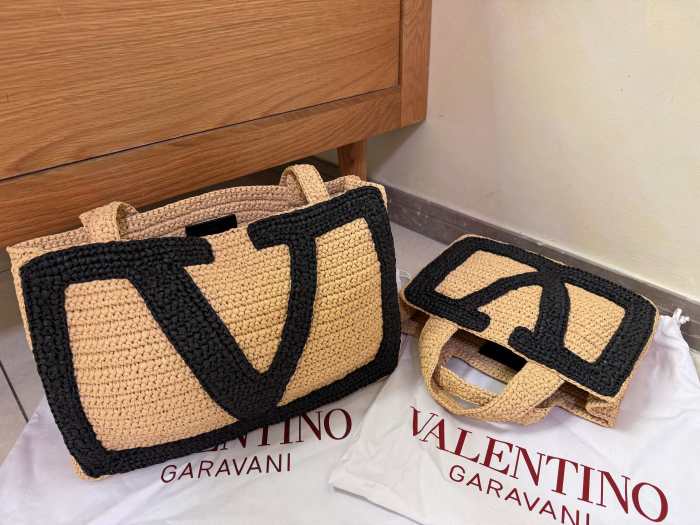 Viva Superstar Small Shopping Bag In Raffia“26*18*7CM”-026=