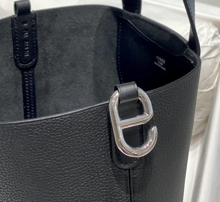 Hermes In-The-Loop 18 Clemence Leather“19.5*18*12CM”-0221=