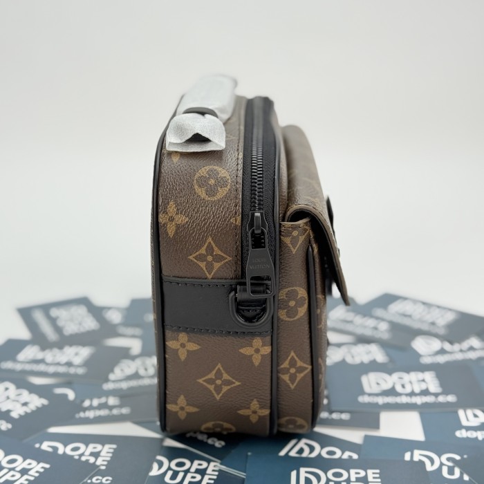 S-Lock Messenger Bag “22*18*8CM” 095