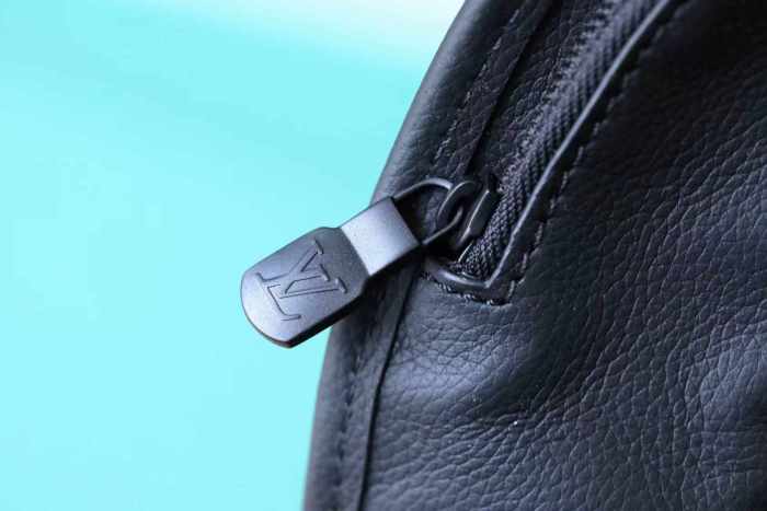 Pulse Crossbody Bag “26.6*17*11CM” 056
