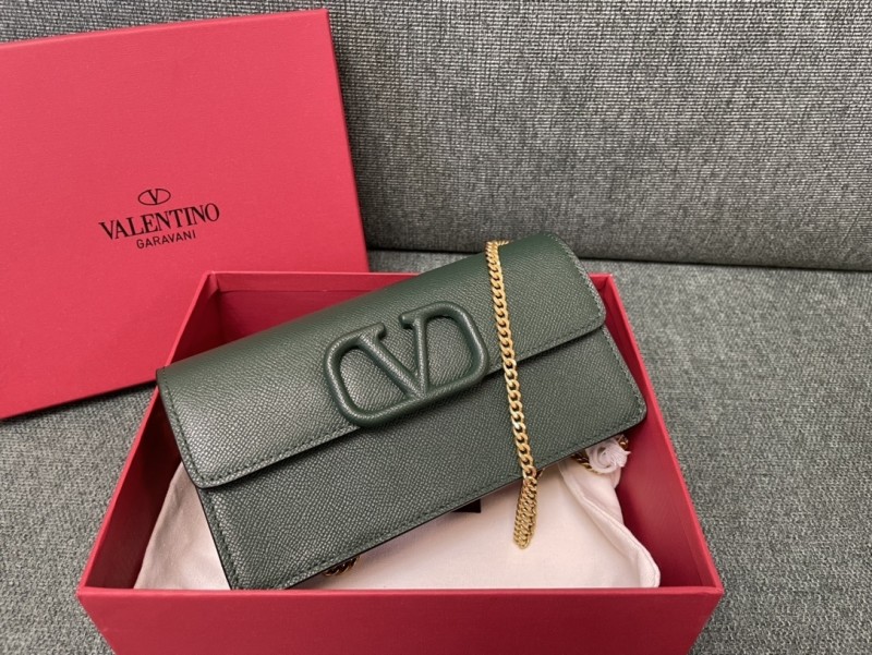 V Logo Signature Wallet Chain Bag“20*10.5*4CM”-075=