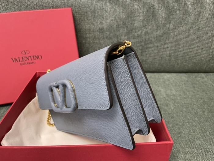 V Logo Signature Wallet Chain Bag“20*10.5*4CM”-075=