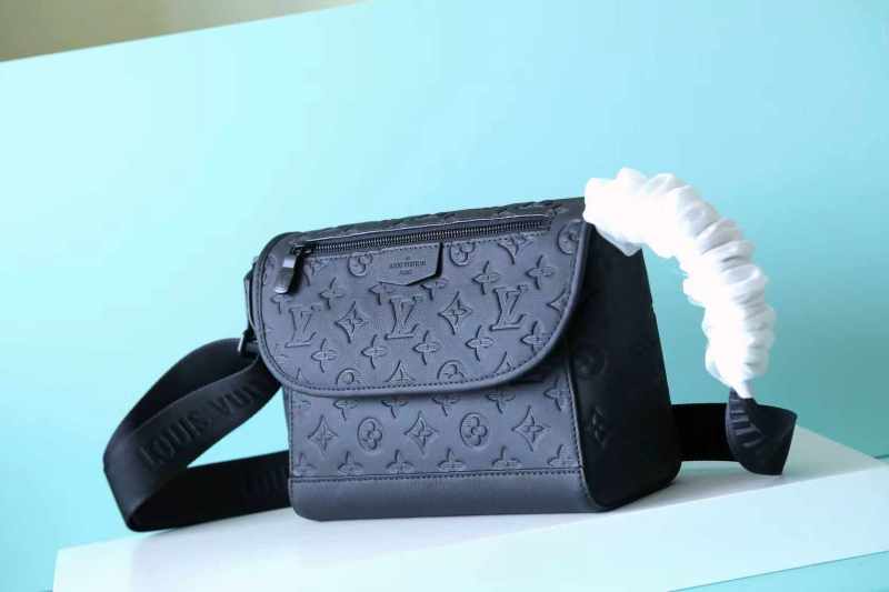 Pulse Crossbody Bag “26.6*17*11CM” 056