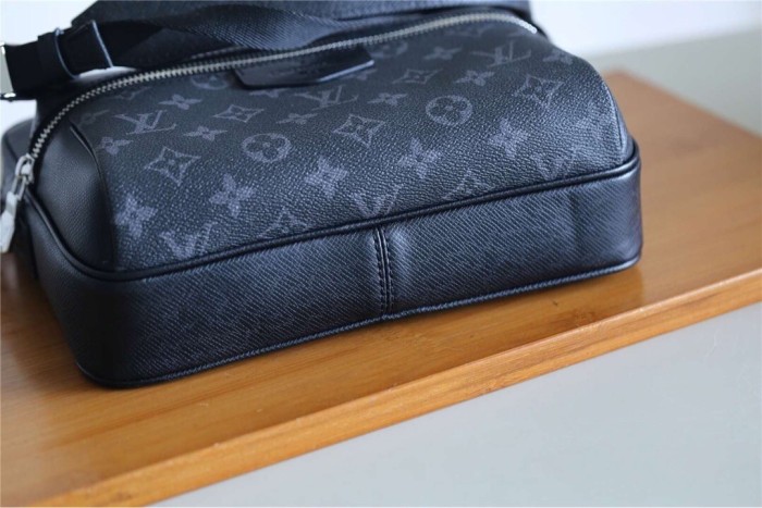 Outdoor Crossbody Bag “20*13*5CM” 065
