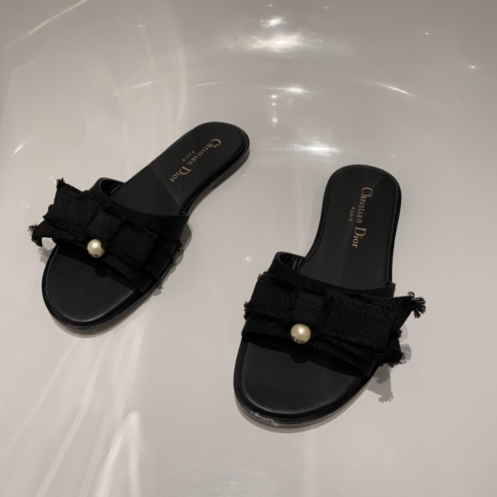 Adiorable SLIDES （Female）35-41=