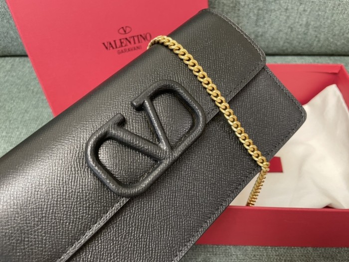 V Logo Signature Wallet Chain Bag“20*10.5*4CM”-075=