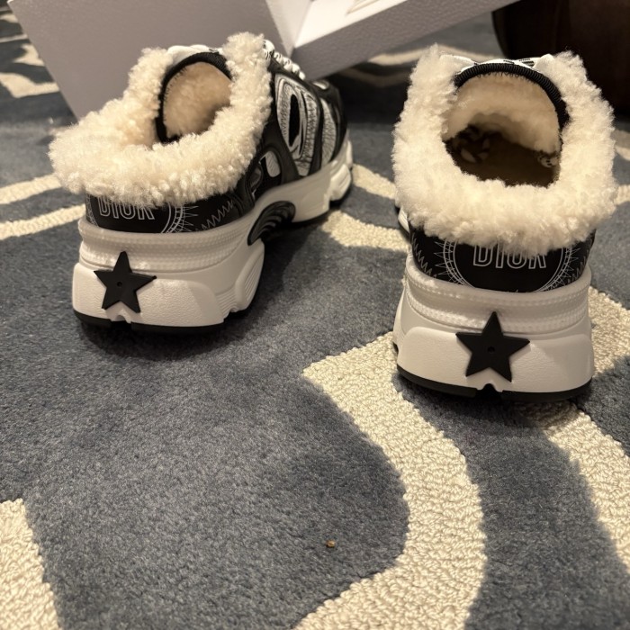 CHRONO SNEAKER (Female)35-41=