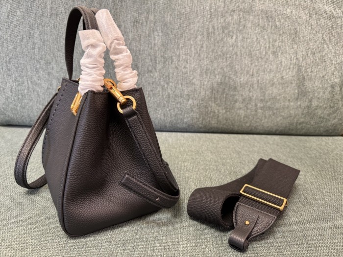 Alltime Handbag In Grainy Calfskin“19*17*14CM”-057=