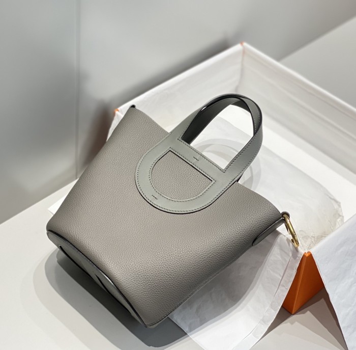 Hermes In-The-Loop 18 Clemence Leather“19.5*18*12CM”-0221=