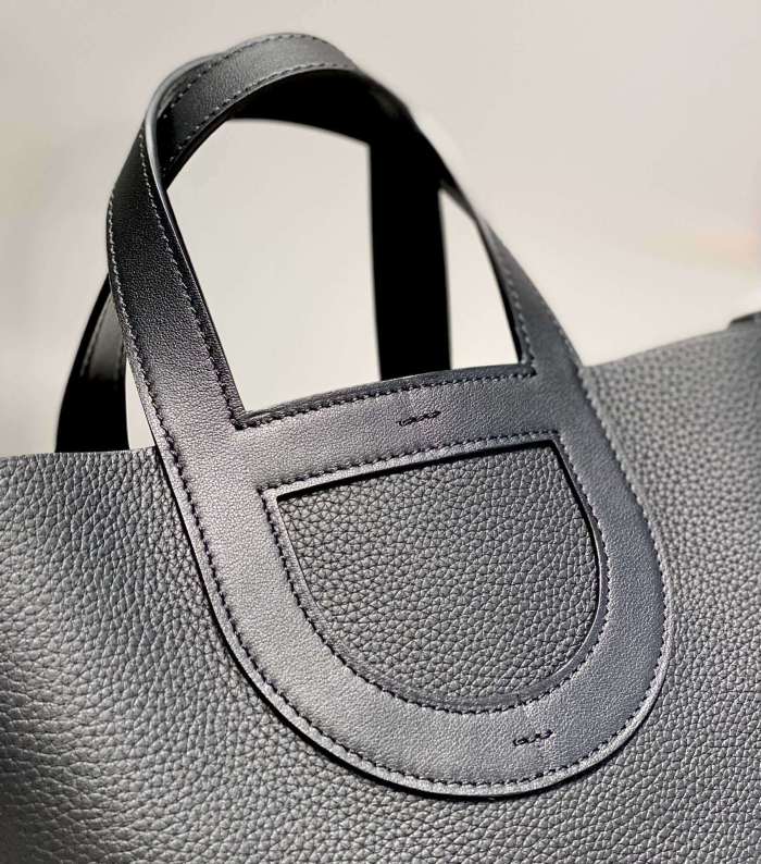 Hermes In-The-Loop 18 Clemence Leather“19.5*18*12CM”-0221=