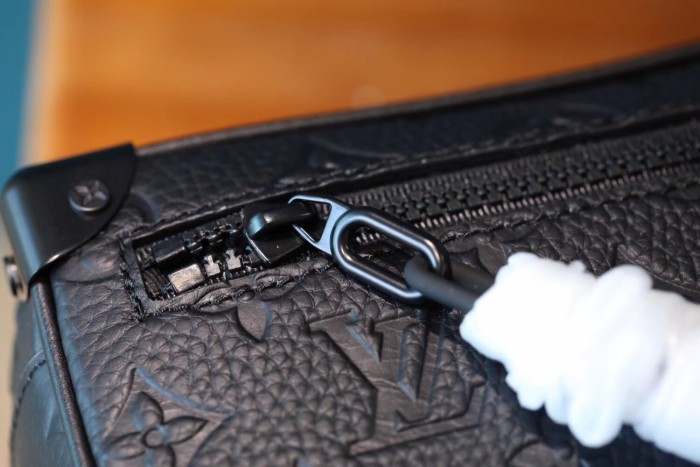 Soft Trunk Crossbody Bag “18.5*13*8CM” 086