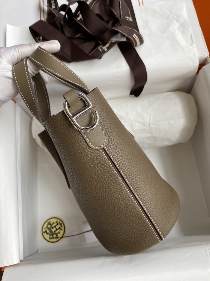 Hermes In-The-Loop 18 Clemence Leather“19.5*18*12CM”-0221=
