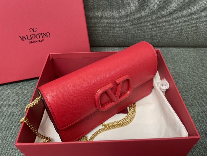 V Logo Signature Wallet Chain Bag“20*10.5*4CM”-075=