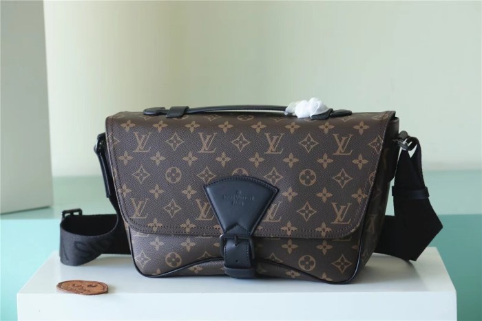 Montsouris Crossbody Bag “34*19*11CM” 026