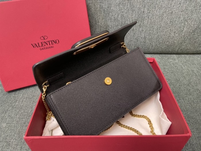 V Logo Signature Wallet Chain Bag“20*10.5*4CM”-075=
