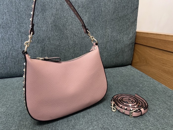 Rockstud Hobo Bag In Grainy Calfskin“50*40*20CM”-007=
