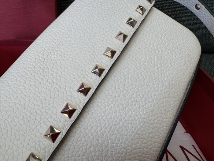 Rockstud Leather Mini Bag“19*13.5*3CM”-075=