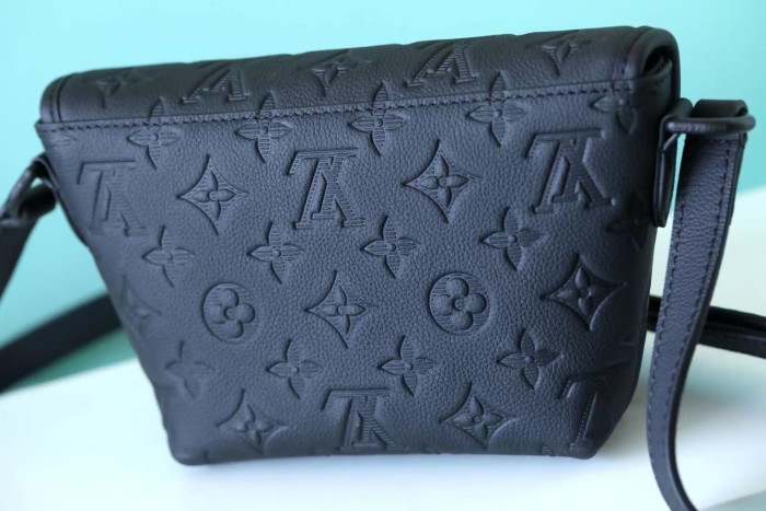 Pulse Crossbody Bag “22.5*16*5CM” 006