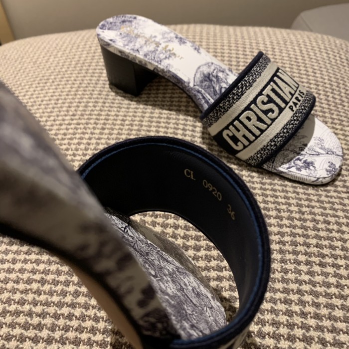 Dway SLIDES （Female）35-41=