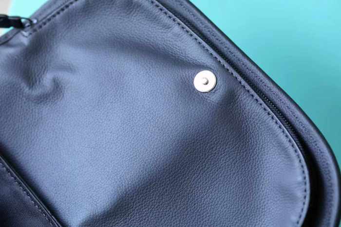 Pulse Crossbody Bag “26.6*17*11CM” 056