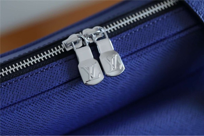 Outdoor Crossbody Bag “20*13*5CM” 065