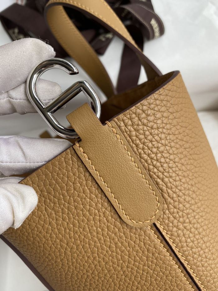 Hermes In-The-Loop 18 Clemence Leather“19.5*18*12CM”-0221=