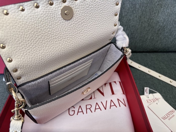 Rockstud Leather Mini Bag“19*13.5*3CM”-075=