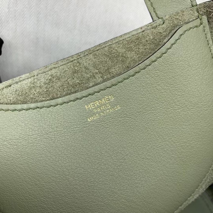 Hermes In-The-Loop 18 Clemence Leather“19.5*18*12CM”-0221=