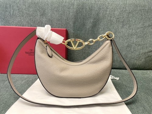 Vlogo Signature Small Leather Hob Bag“29*23*11CM”-037=