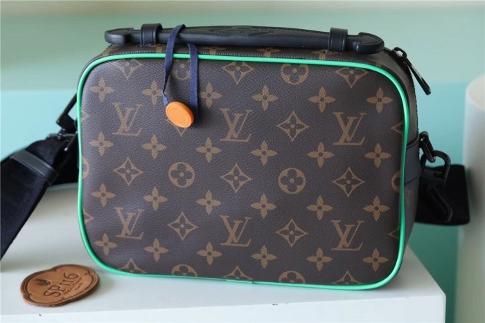 S-Lock Messenger Bag “22*18*8CM” 095