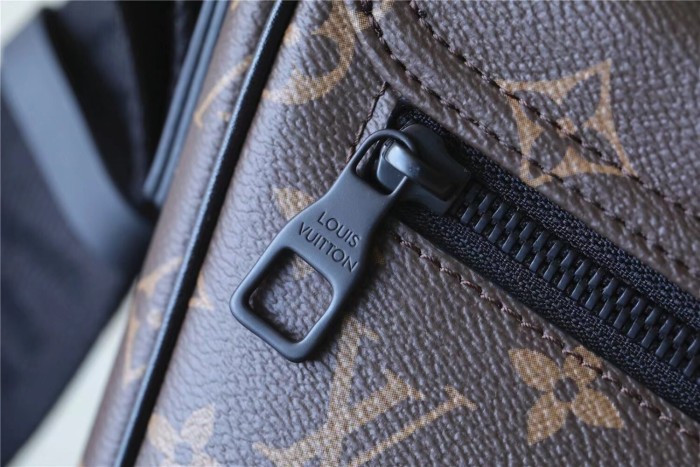 Montsouris Crossbody Bag “34*19*11CM” 026