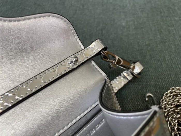 LOCò Shoulder Bag In Snake Leather“20*11*5CM”-007=