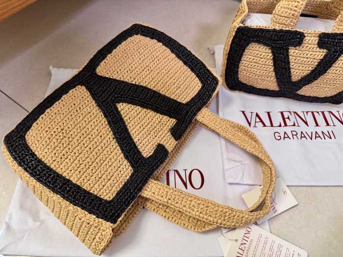Viva Superstar Small Shopping Bag In Raffia“26*18*7CM”-026=